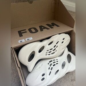 COPY - Yeezy Foam Runners